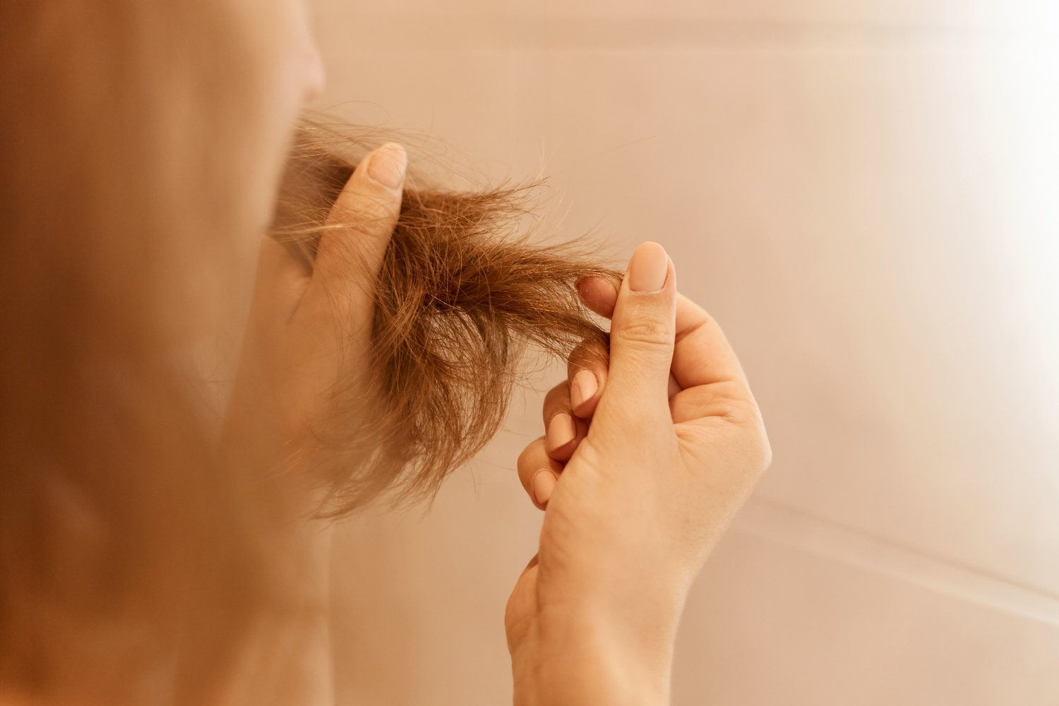 cabelo quebradiço